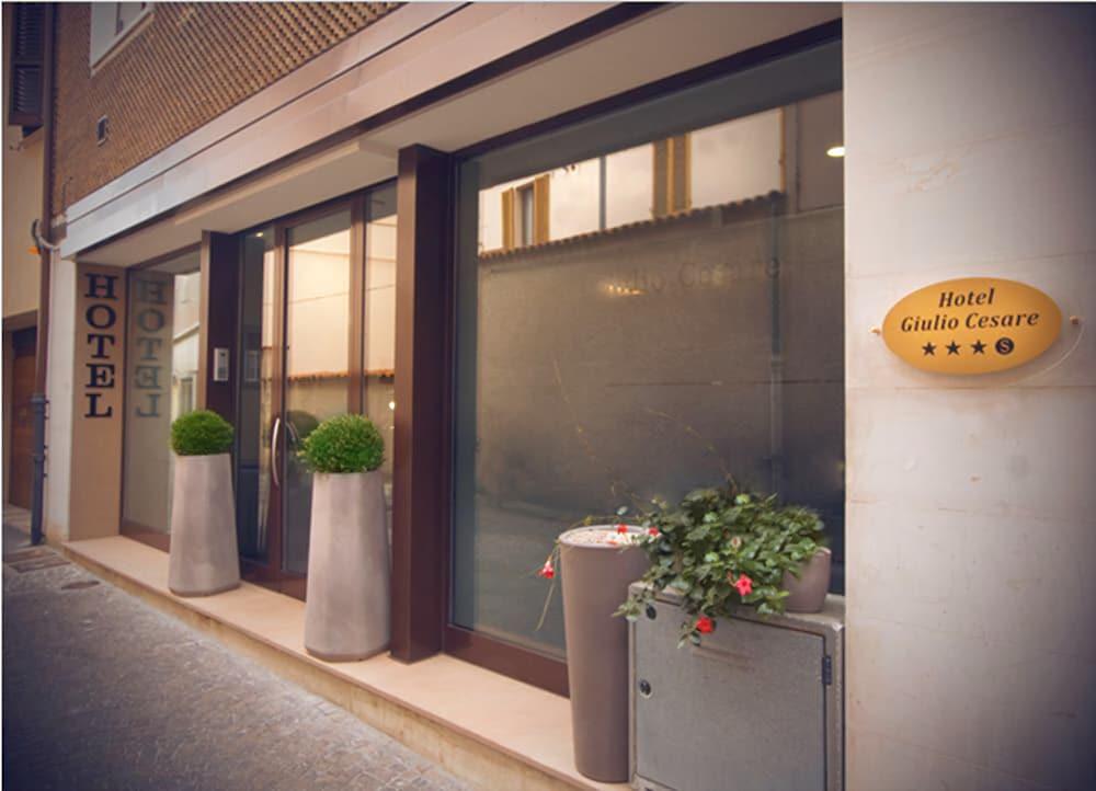 Hotel Giulio Cesare Rimini Kültér fotó
